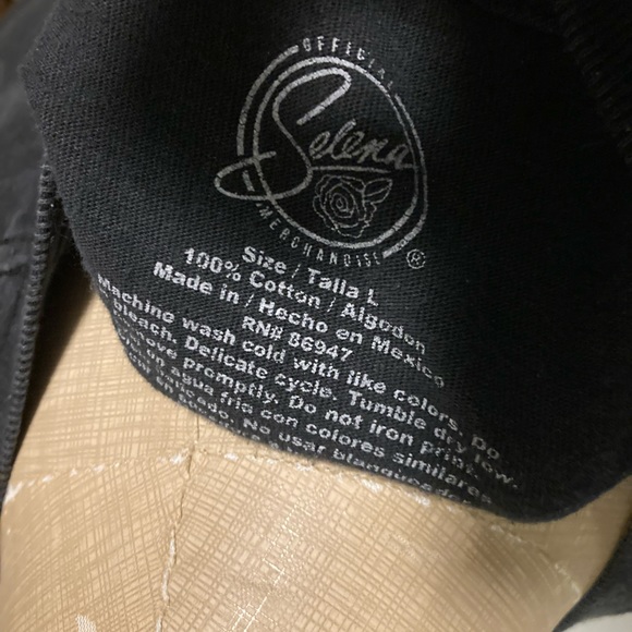 Men’s Selena shirt tee shirt size L - Picture 2 of 4